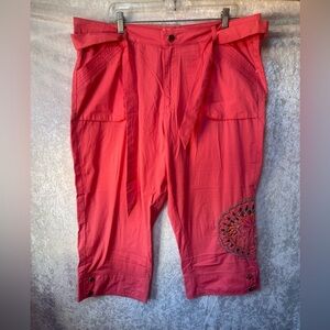 Crest Coral Pink Capris with Embroidered Mandala